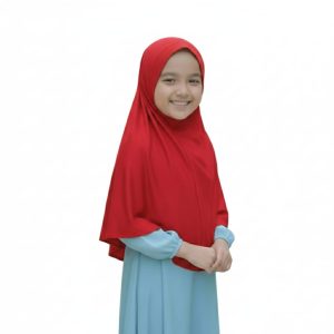 এই হিজাবটি শীতের জন্য আরামদায়ক লাল কালার - 15